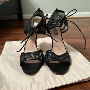 NWT SJP Heels - Size 38.5